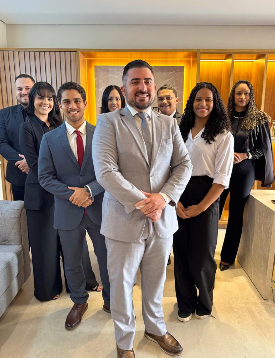 Dr. Marcelo Vilela e Equipe